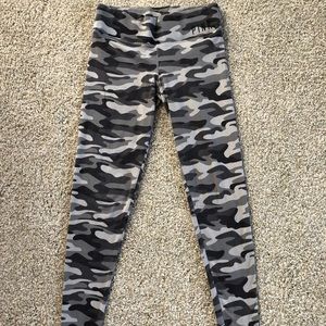 Pink monochrome camo leggings
